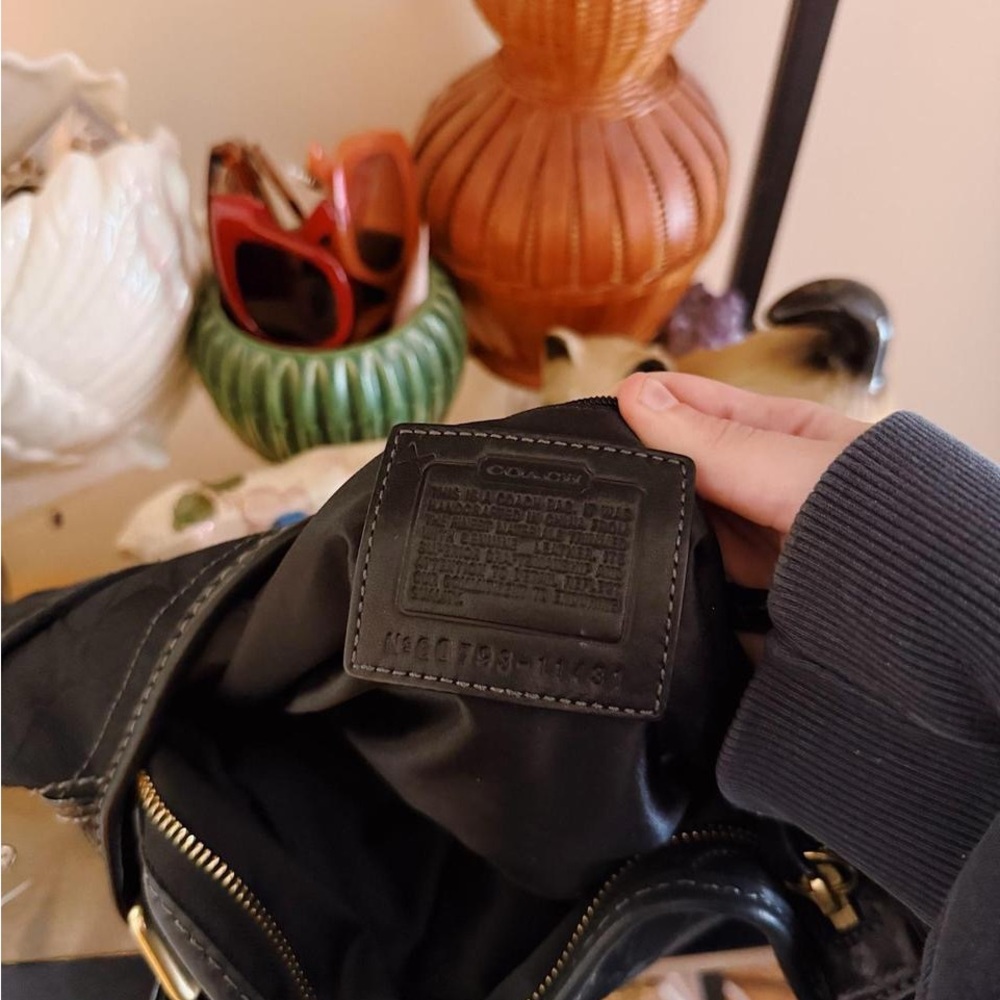 Coach Shoulder Bag - Picture 4 of 4